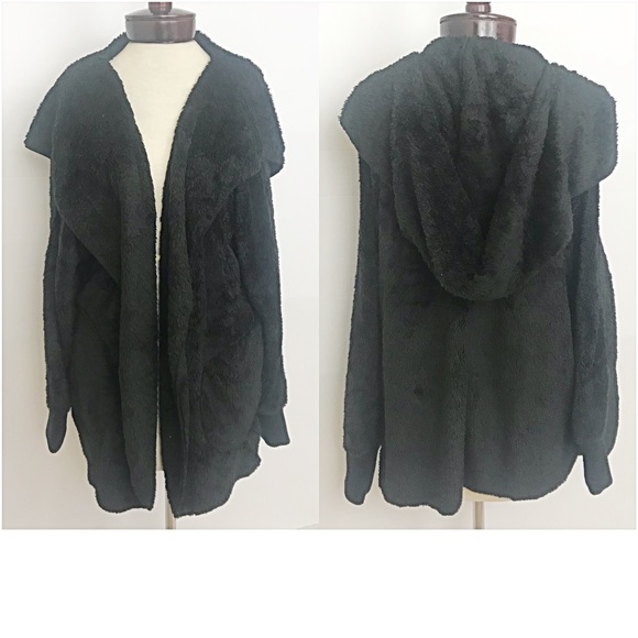 Supremely Soft Fleece Jacket Pockets O/S - Picture 6 of 8